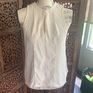 Sleeveless blouse